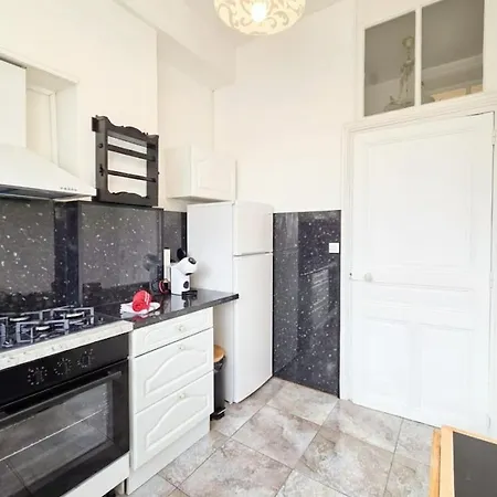 De Charme, Centre Vichy, Thermes