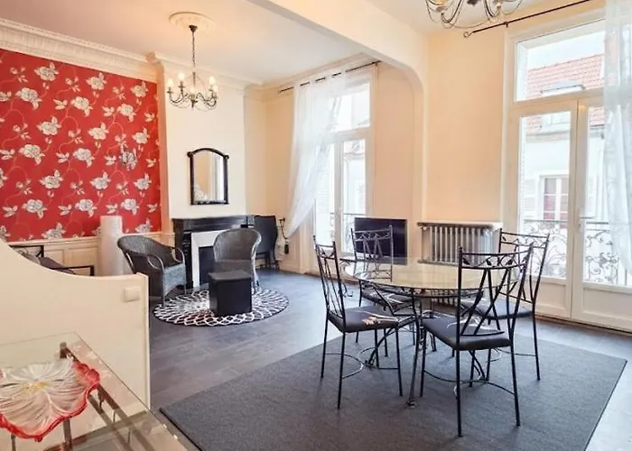 De Charme, Centre Vichy, Thermes Апартаменты