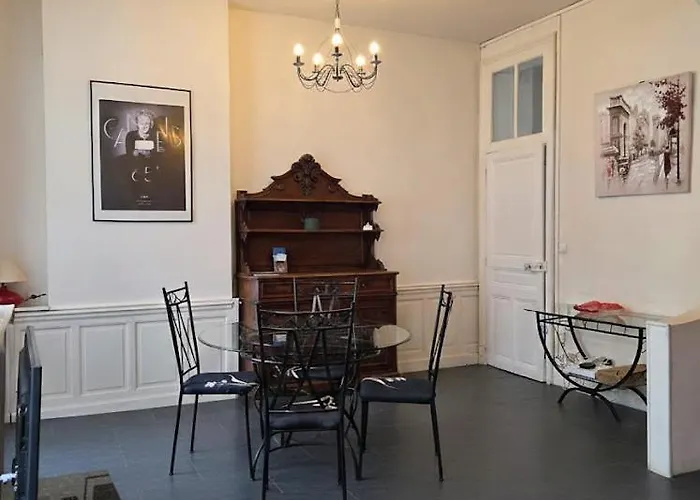 De Charme, Centre Vichy, Thermes Апартаменты